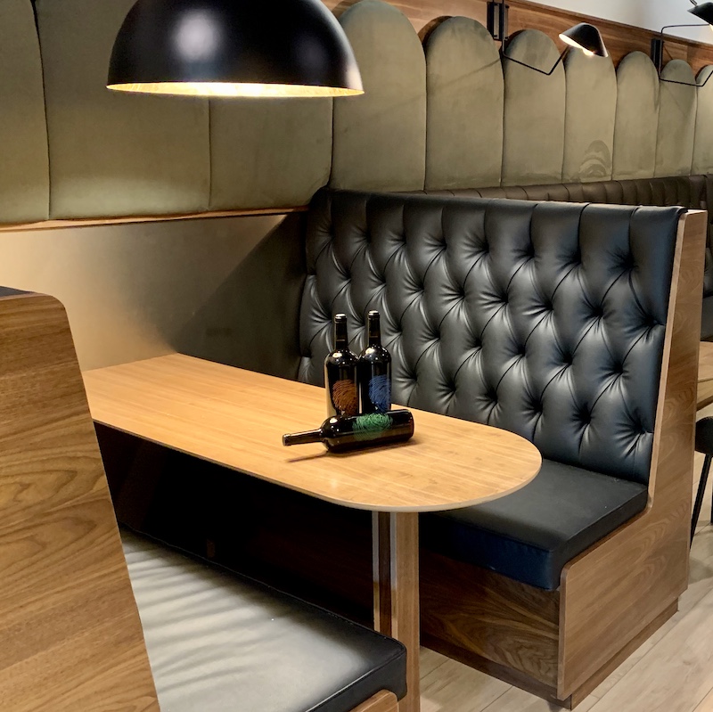 TASTING LOUNGE